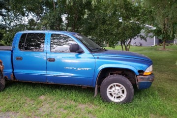 2000 Dodge Dakota - Photo 1 of 20