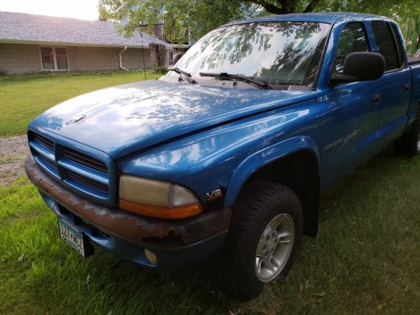 2000 Dodge Dakota For Sale in Forest Lake, MN - Salvage Cars
