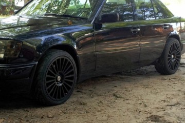 Mercedes-Benz E-Class 1994