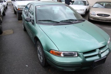 Junk 1998 Dodge Stratus Photography