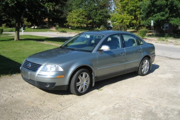 Junk 2005 Volkswagen Passat Photo