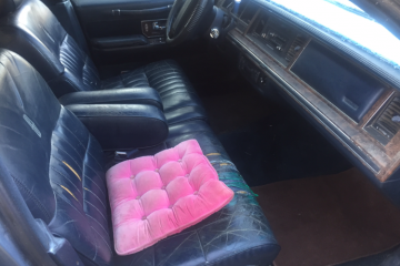 1990 Lincoln Town Car - Photo 4 of 9