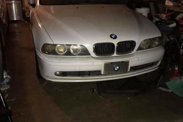 Junk 2003 BMW 5 Series Image