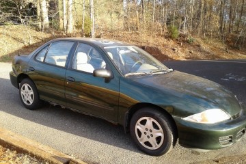 Junk 2001 Chevrolet Cavalier Photography