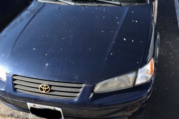 1998 Toyota Camry - Photo 1 of 2