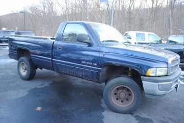 Junk 2001 Dodge Ram Pickup 1500 Photo