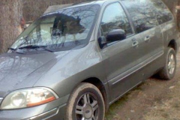 Junk 2002 Ford Windstar Photography