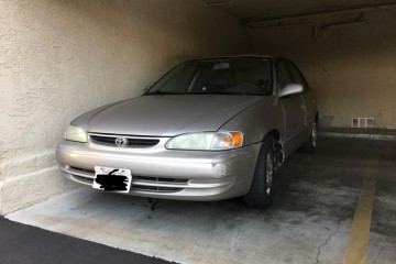 2000 Toyota Corolla - Photo 1 of 6