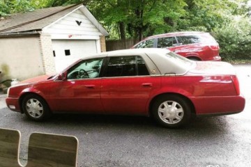 Junk 2003 Cadillac DeVille Image