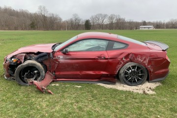 Junk 2016 Ford Mustang Photography