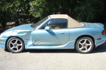 Junk 2001 Mazda MX-5 Miata Photography