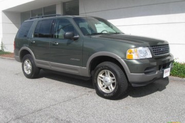 Junk 2002 Ford Explorer Photo