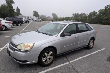 2004 Chevrolet Malibu Maxx - Photo 1 of 8