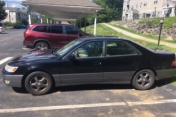 1998 Lexus ES 300 - Photo 1 of 4