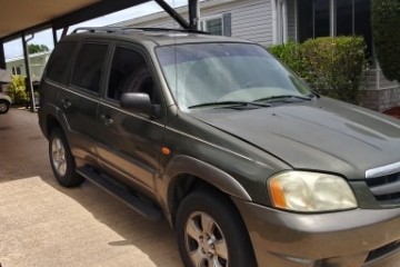 2002 Mazda Tribute - Photo 1 of 5