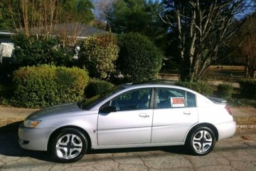 Junk 2004 Saturn ION Photography