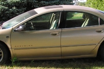 Junk 2001 Chrysler 300M Photo