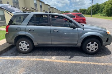 Junk 2006 Saturn VUE Image