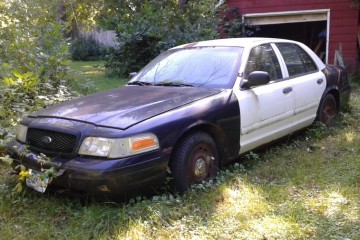 Junk 2003 Ford Crown Victoria Image