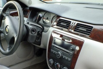 2006 Chevrolet Impala - Photo 13 of 24