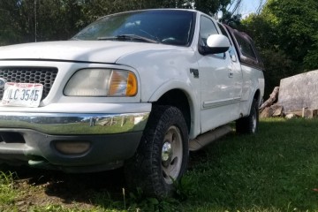 2001 Ford F-150 - Photo 2 of 5