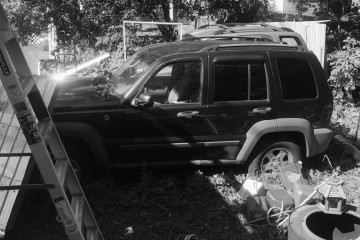 Junk 2005 Jeep Liberty Image