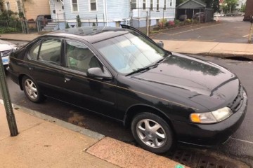 Nissan Altima 1999