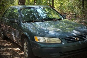 1997 Toyota Camry - Photo 1 of 6