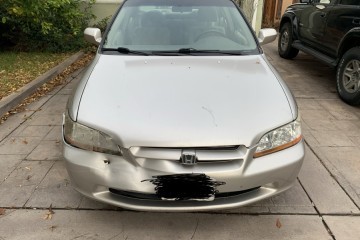 Junk 1999 Honda Accord Photo