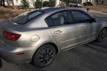 Junk 2008 Mazda 3 Photo