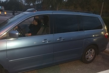 2005 Honda Odyssey - Photo 2 of 3