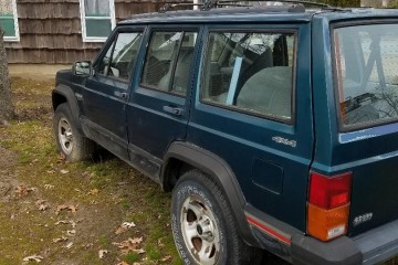 1996 Jeep Cherokee - Photo 2 of 2