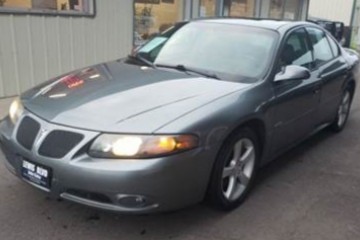 Junk 2005 Pontiac Bonneville Photo