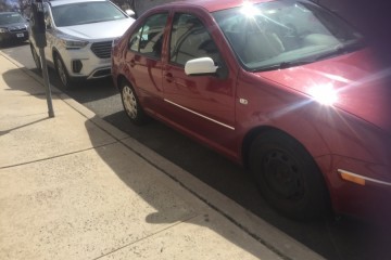 Junk 2004 Volkswagen Jetta Image