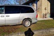 1999 Chrysler Town and Country