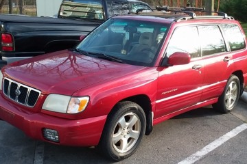 2001 Subaru Forester - Photo 1 of 8