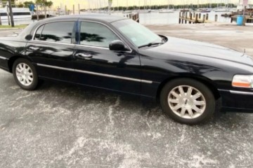 2006 Lincoln Town Car