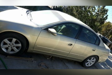 Junk 2003 Nissan Altima Photo