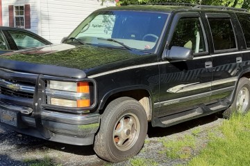 Junk 1998 Chevrolet Tahoe Photo