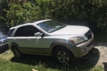 2003 Kia Sorento - Photo 1 of 4