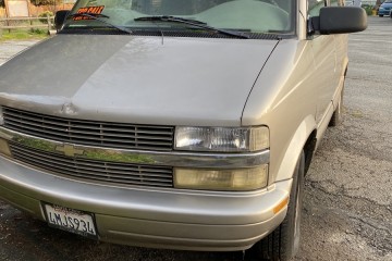 Junk 2001 Chevrolet Astro Image