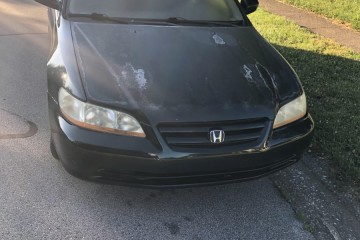 2001 Honda Accord - Photo 2 of 5