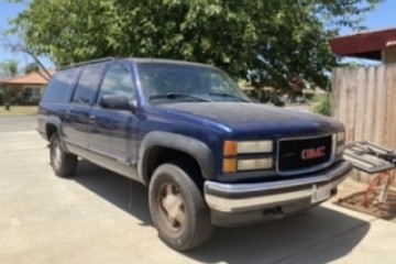 Junk 1995 GMC Suburban Image