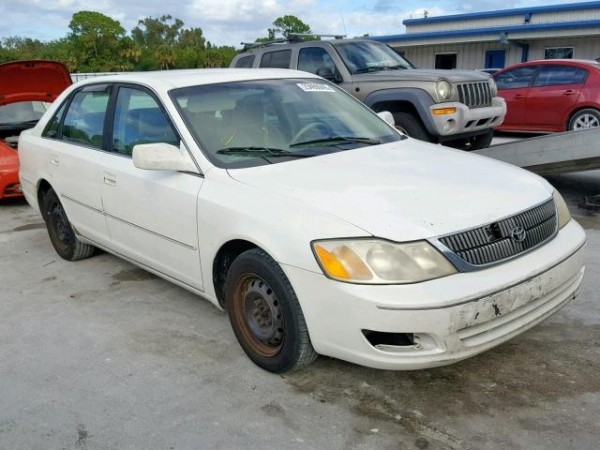 Тойота авалон 2000