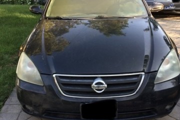 2003 Nissan Altima - Photo 1 of 5