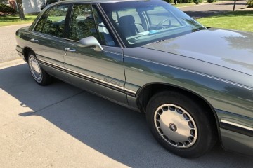 Junk 1996 Buick LeSabre Photography