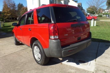 2004 Saturn VUE - Photo 16 of 17