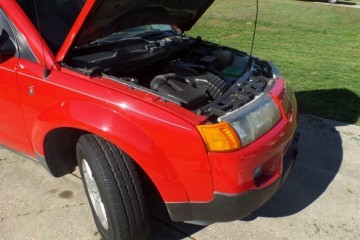 2004 Saturn VUE - Photo 6 of 17