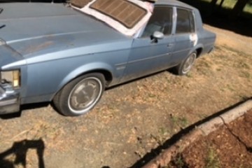 Junk 1990 Oldsmobile Cutlass Supreme Photo