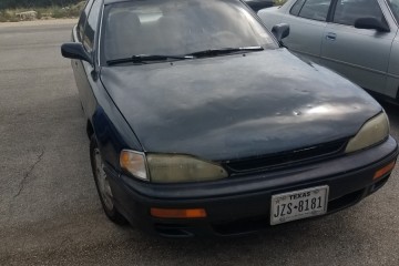 1995 Toyota Camry - Photo 1 of 2